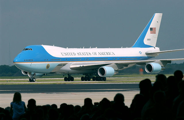 Image:Air Force One on the ground.jpg