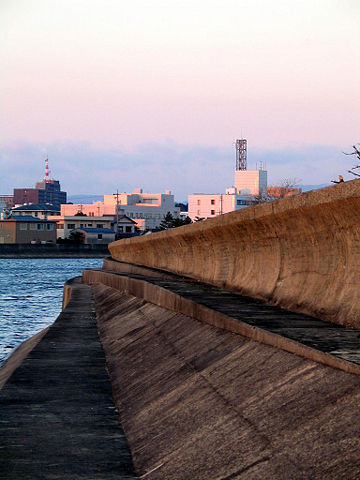 Image:Tsunami wall.jpg