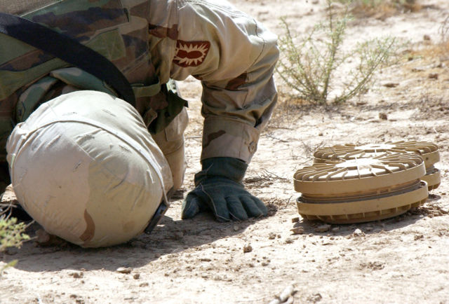 Image:VS-1.6 anti-tank mine.jpg