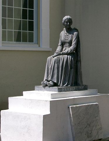 Image:Evangeline statue St Martinville Louisiana trim.jpg