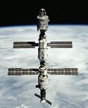 ISS configuration in 2000: from top to bottom, the Unity, Zarya, and Zvezda modules.