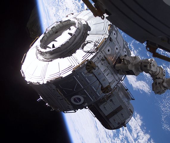 Image:ISS Quest airlock.jpg