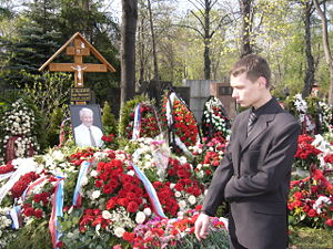 Flowers at Yeltsin's grave