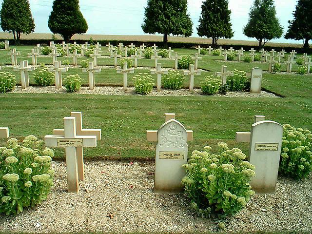 Image:Graves3.jpg