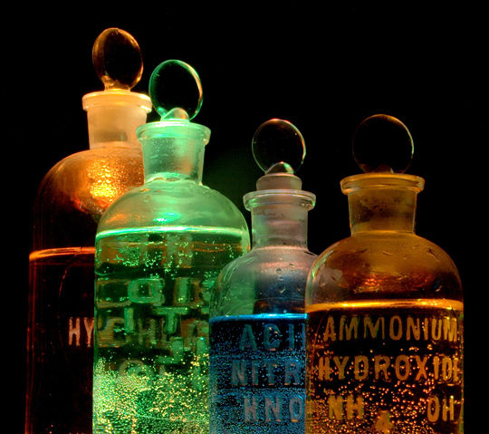 Image:Chemicals in flasks.jpg