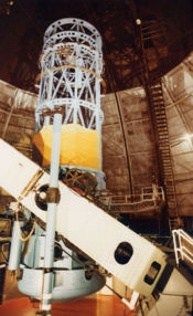 The 100 inch (2.5 m) Hooker reflecting telescope telescope at Mount Wilson Observatory near Los Angeles, California.