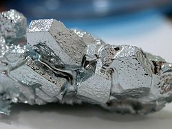 Gallium, a metal that easily forms large single crystals