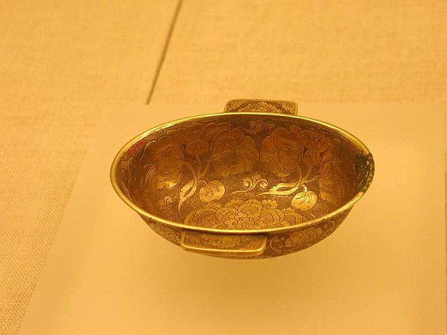 Image:Gilt silver eared cup.jpg