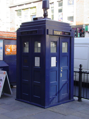 Image:Earls Court Police Box.jpg