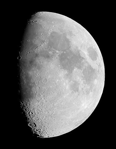 Image:The Moon Luc Viatour.jpg