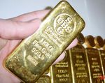 Swiss-cast 1 kg gold bar.