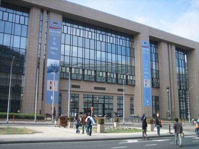 Image:Justus Lipsius Building enterance.jpg