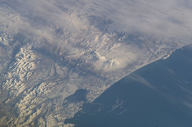 Image:Koryaksky and Avachinsky volcanoes from the ISS.jpg