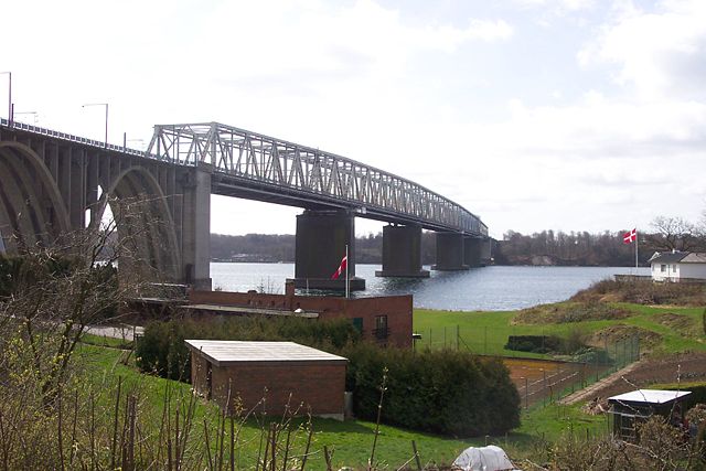 Image:The Little Belt Bridge (1935) (far).jpeg