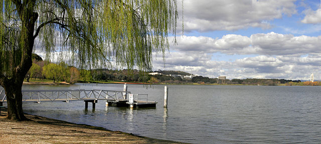 Image:Lake burley griffin04.jpg