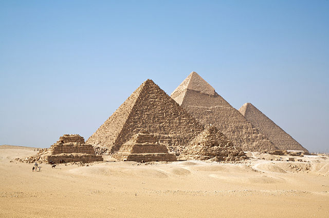Image:All Gizah Pyramids.jpg