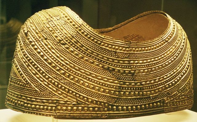 Image:British Museum gold thing 501594 fh000035.jpg