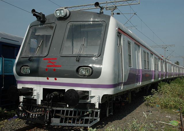 Image:Mumbai Train.JPG