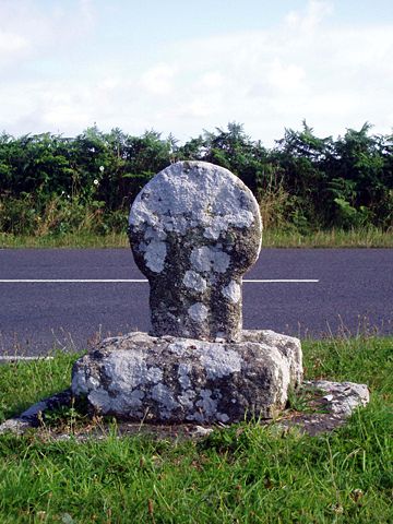 Image:CelticcrossCrowsanWra.JPG