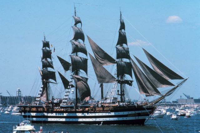 Image:Amerigo vespucci 1976 nyc aufgetakelt.jpg