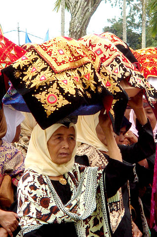 Image:Minangprocession.jpg