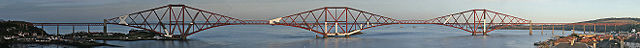 Image:Forth rail bridge head-on-panorama josh-von-staudach.jpg