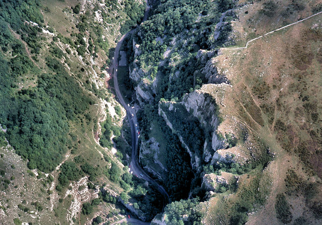 Image:Cheddar gorge from aircraft arp.jpg