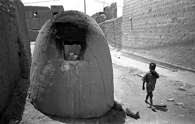 Image:Street Timbuktu Mali Africa 2000.jpg