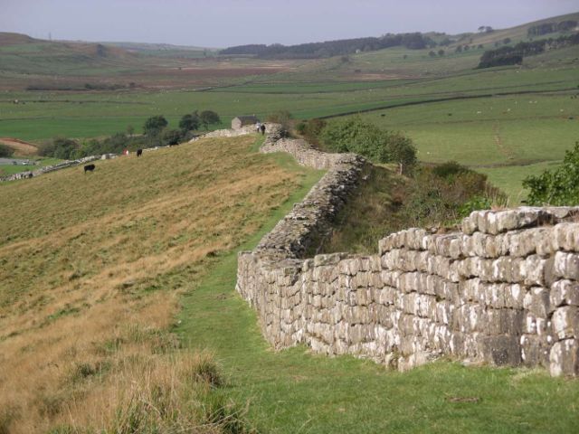 Image:Hadrian's wall at Greenhead Lough.jpg