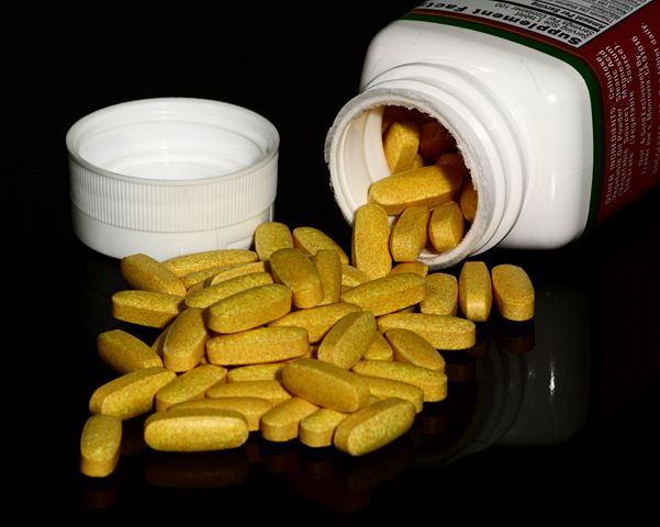 Image:B vitamin supplement tablets.jpg