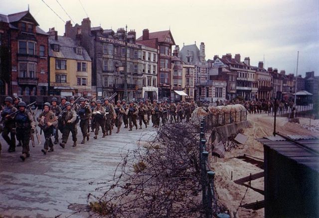 Image:Soldiers-english-coast.jpg