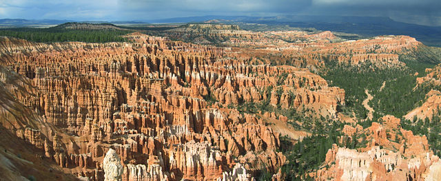 Image:Bryce Canyon Amphitheater Hoodoos Panorama.jpg