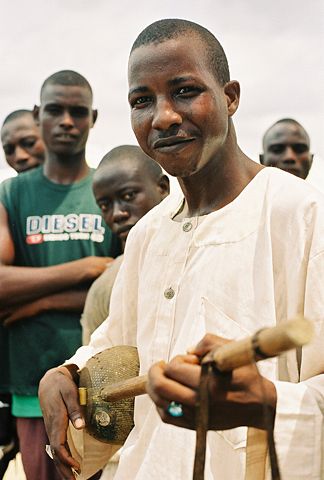 Image:Hausa harpist.jpg