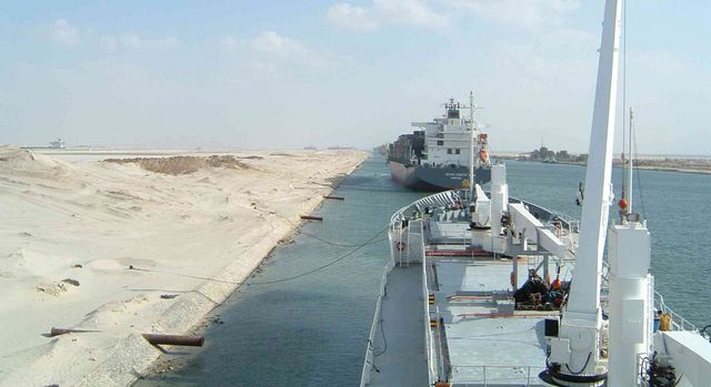 Image:SuezCanal ElBallah.JPG