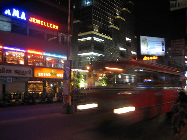 Image:Bus speed kochi.jpg