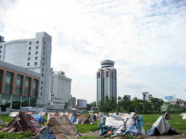 Image:Kochi India slums.jpg