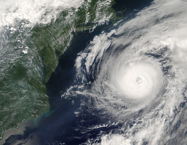 Image:Hurricane alex2 2004.jpg