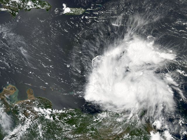 Image:Tropical Storm Earl (2004).jpg