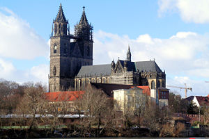 Winter view of Magdeburg Cathedral in profile.
