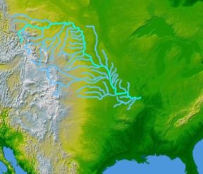 The Missouri River in green, and its tributaries in blue