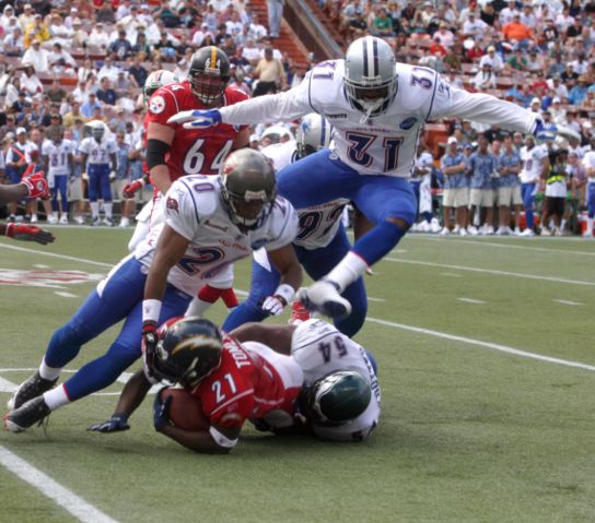 Image:2006 Pro Bowl tackle.jpg