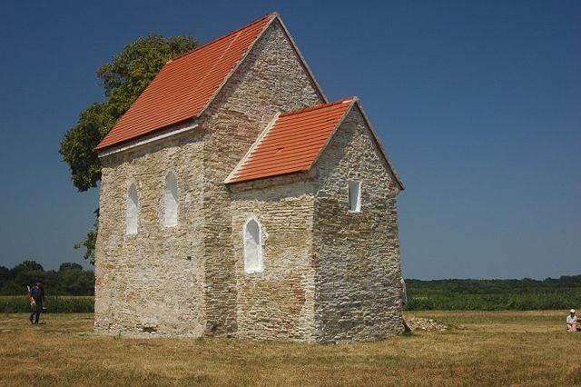 Image:Kopcany st. margaret 3.jpg