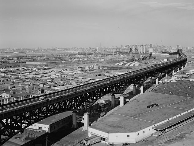 Image:Pulaski Skyway over Kearny.jpg