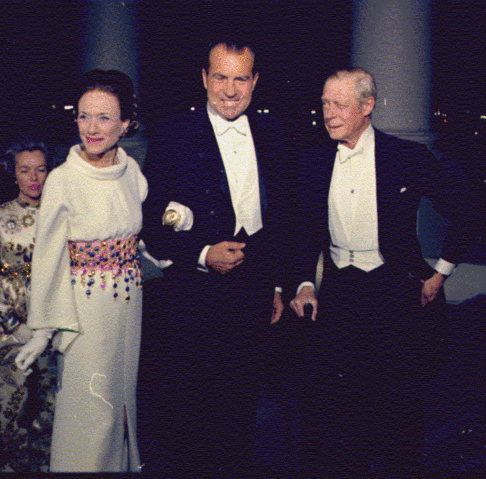 Image:Nixon and the Windsors.gif