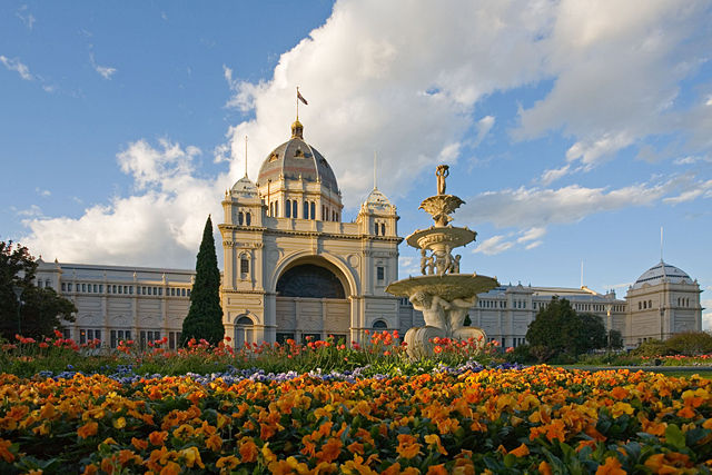 Image:Royal exhibition building tulips straight.jpg