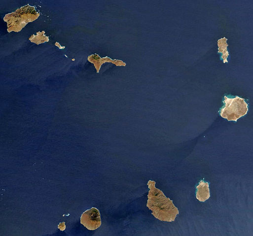 Image:Satellite image of Cape Verde in December 2002.jpg