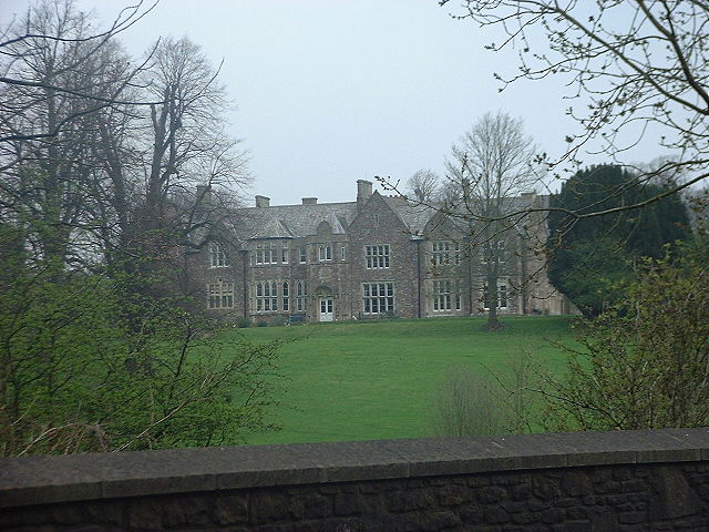 Image:SuttonCourt.JPG