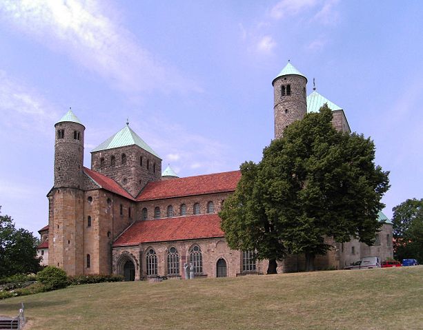 Image:Hildesheim-St Michaels Church.outside.JPG