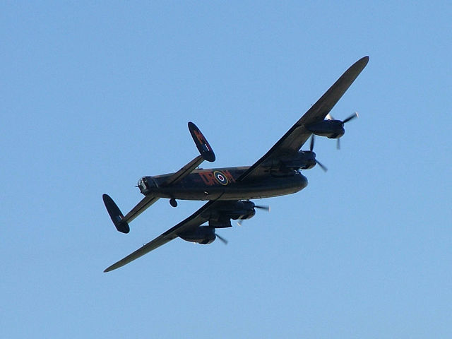 Image:AvroLancasterRIAT2005.jpg