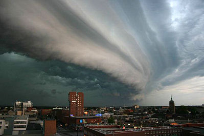 A shelf cloud associated with a heavy or severe thunderstorm over Enschede, The Netherlands.